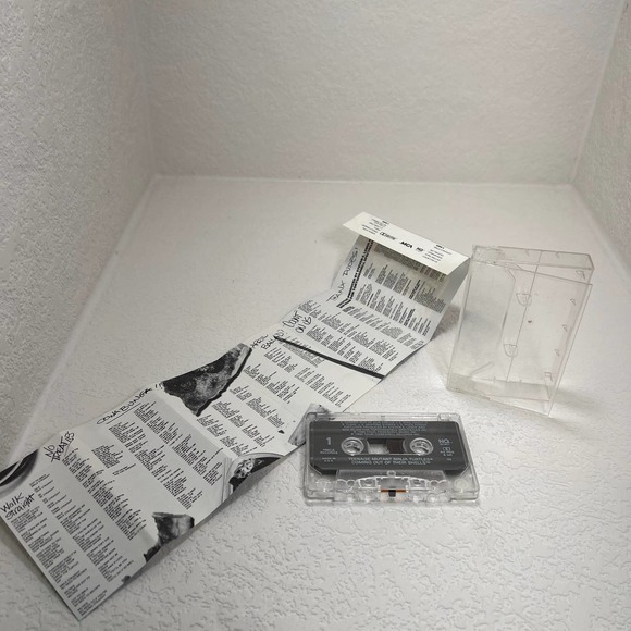 1990 Teeenage Mutant Ninja Turtles Out Of Their Shells Cassette Tape Shel Tested - Picture 2 of 3